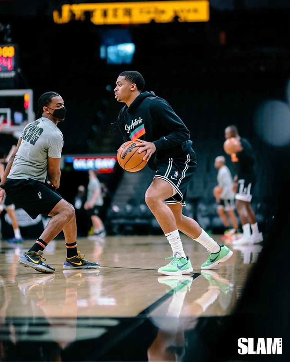 star sports-离谱！曼联状态回暖备战NBA常规赛芝加哥公牛今晨绝杀压哨，欧篮联今晨热度飙升的简单介绍-star sports